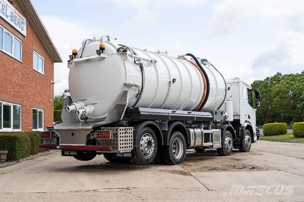 DAF XD 450 FAX 8x2 Tankwagen