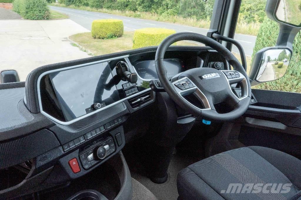 DAF XD 450 FAX 8x2 Tankwagen