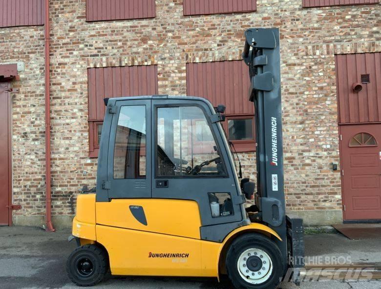 Jungheinrich EFG 550 Elektrostapler