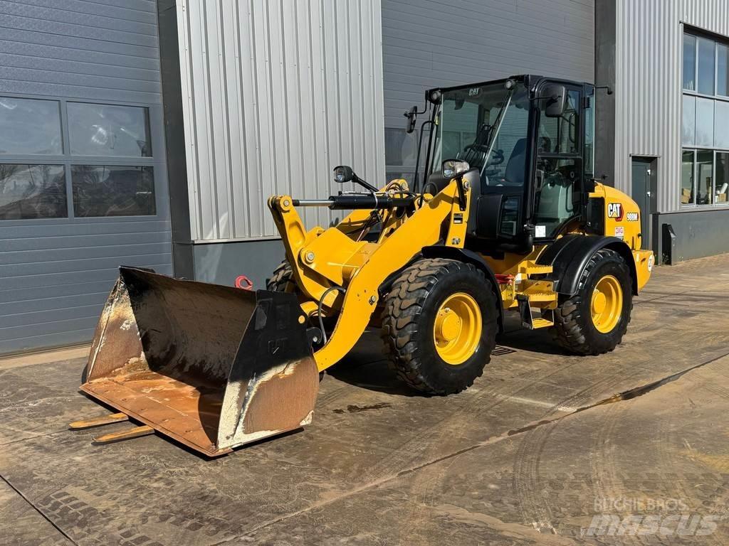 CAT 908M Radlader