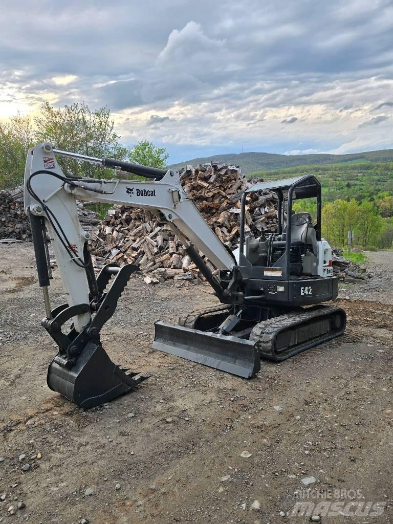 Bobcat E42 Minibagger < 7t