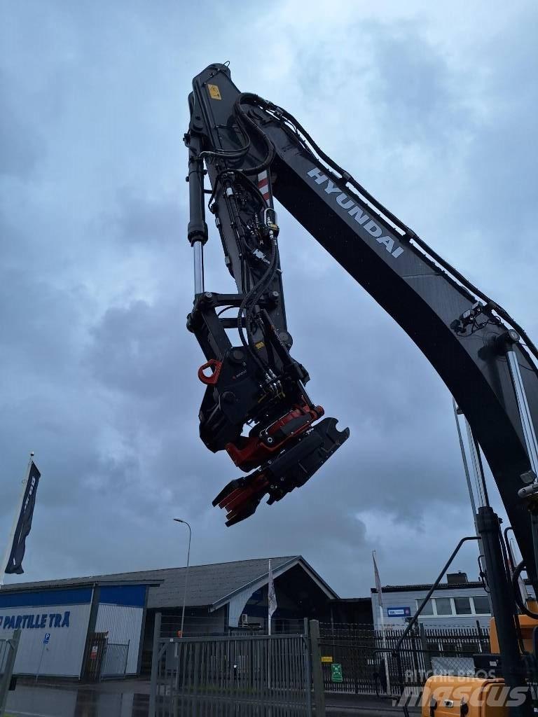 Hyundai HX 300 AL Raupenbagger