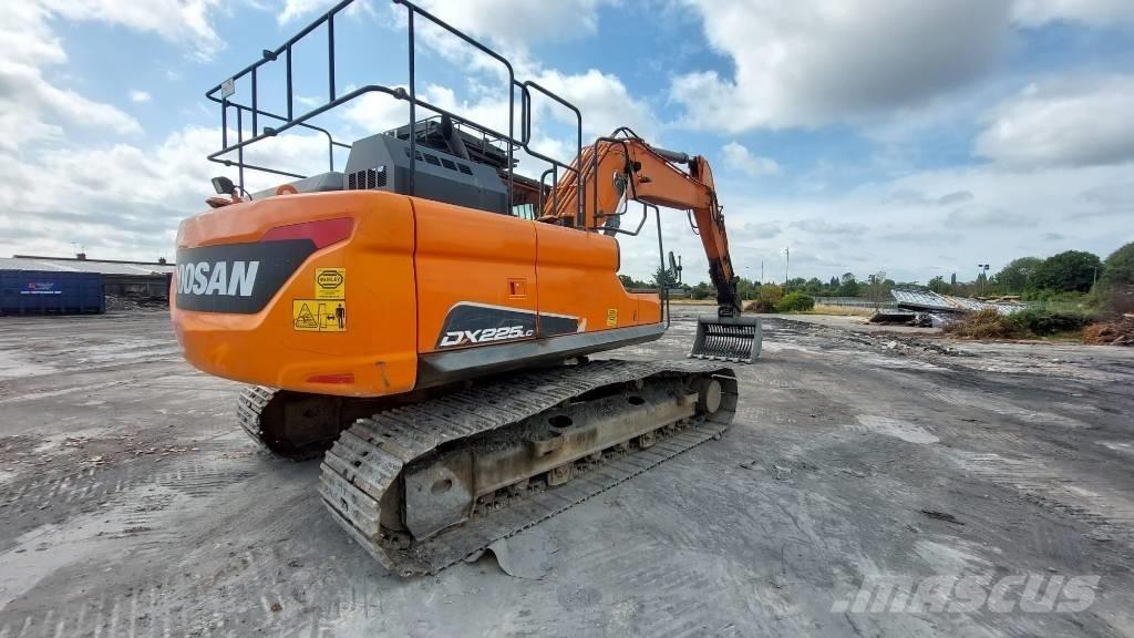 Doosan DX 225 LC Raupenbagger