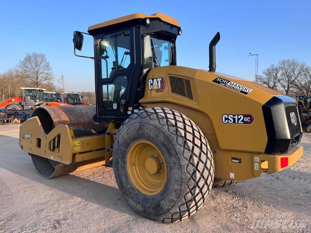 CAT CS12 GC Erdbauwalzen