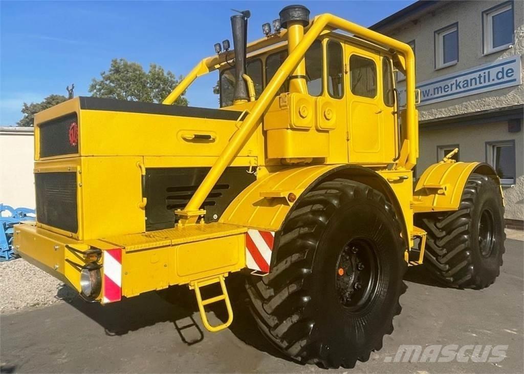 Kirovets K700A V8 Traktoren