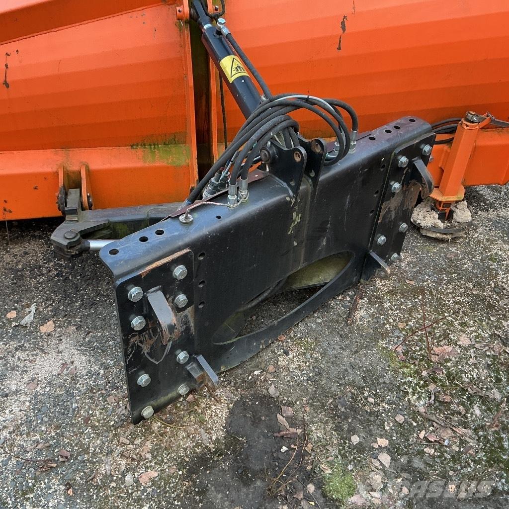 FMG AA330-CITY Schneeschilde und -pflüge