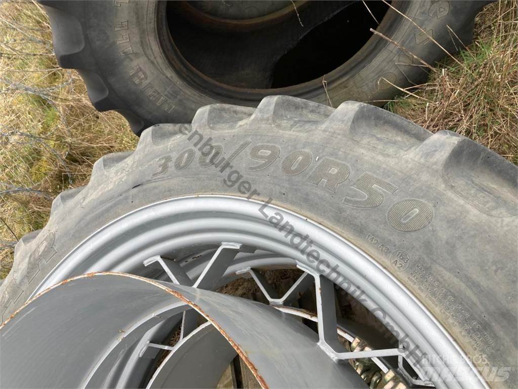 Goodyear 300/90R50 Sonstige Landmaschinen