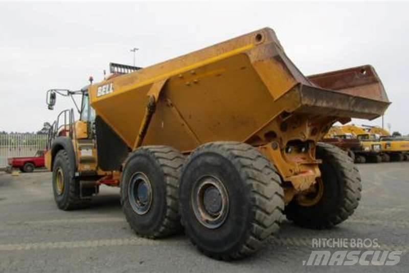 Bell B45E Dumper - Knickgelenk