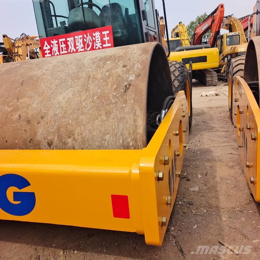 XCMG XS 143J Raupenbagger