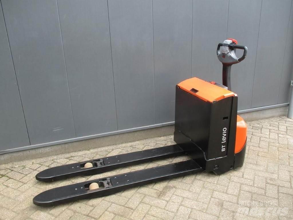 BT LWE 180 Niedergabelstapler