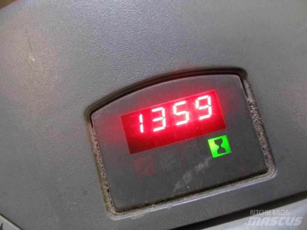 BT LWE 180 Niedergabelstapler