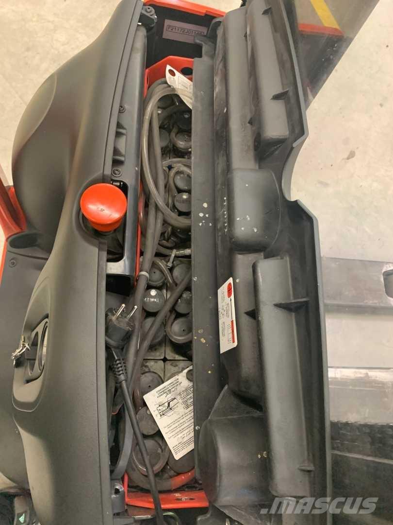 Linde L12 Deichselstapler