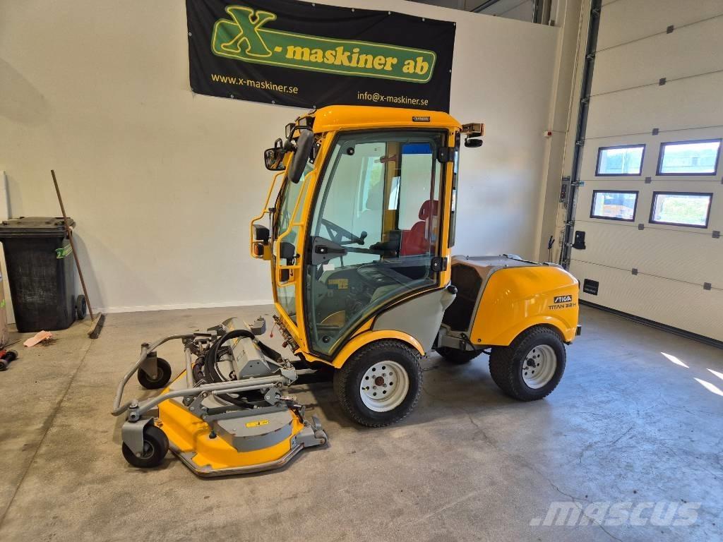 Stiga TITAN 32 H Arbeitsfahrzeuge