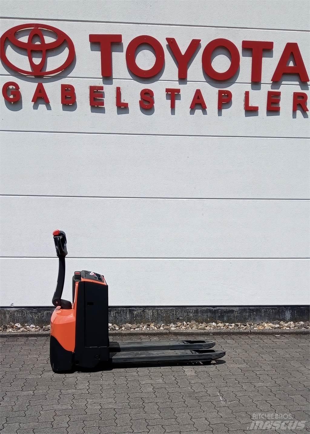 Toyota LWE 160 Niedergabelstapler