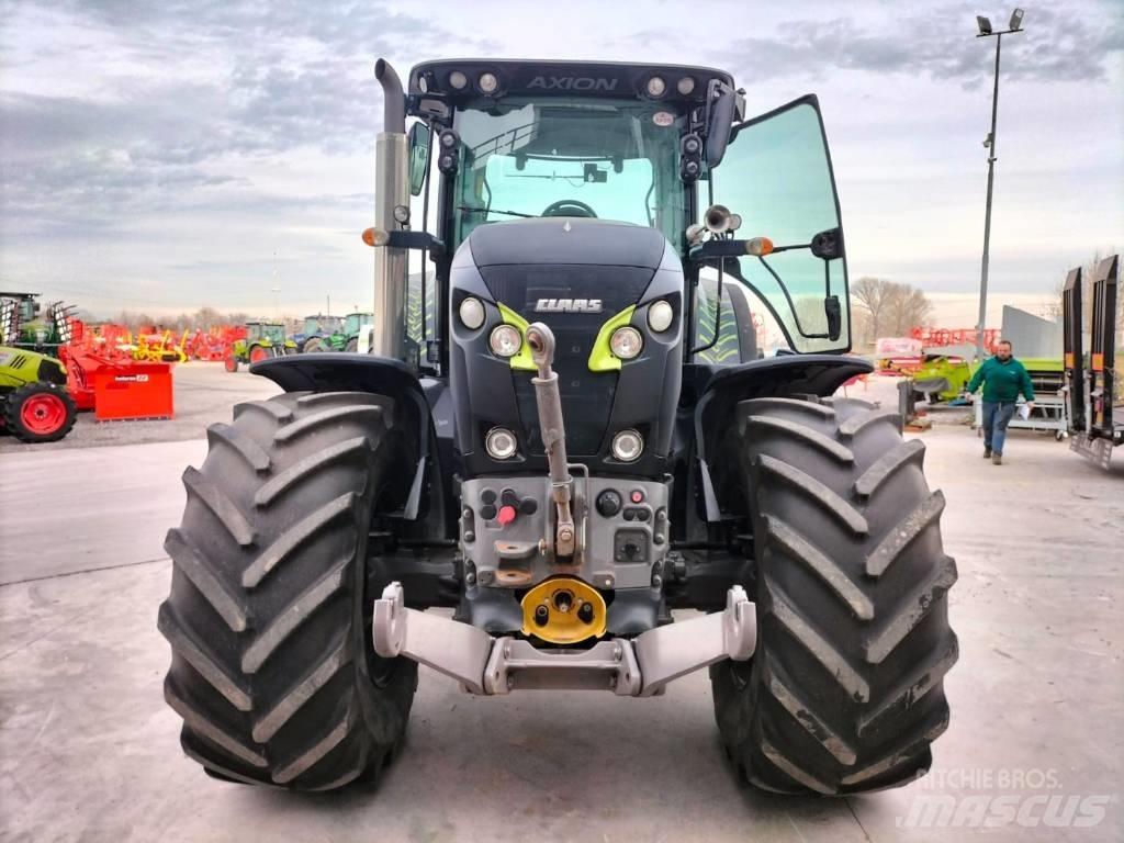 CLAAS Axion 810 Traktoren