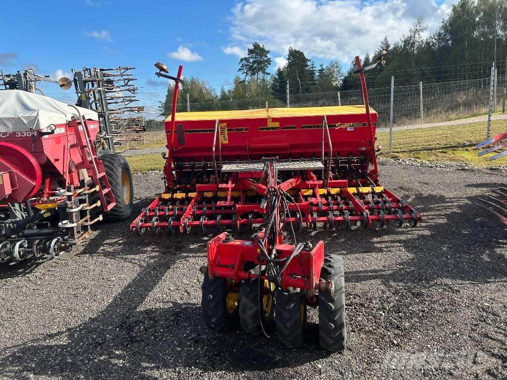 Väderstad Rapid400C Drillmaschinen