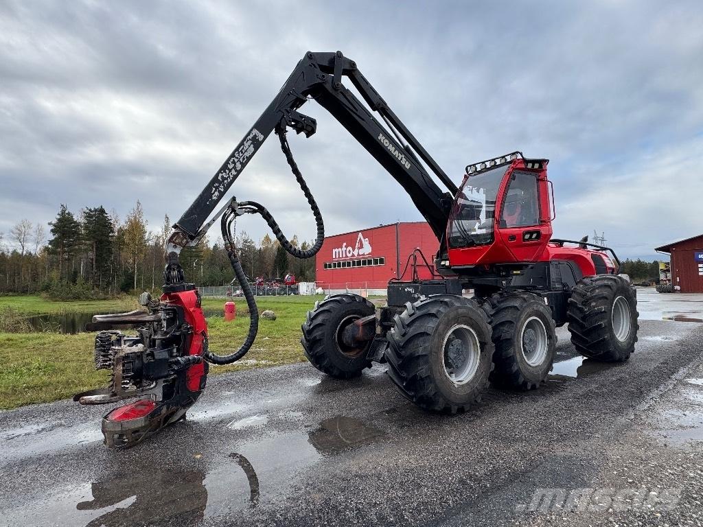 Komatsu 951 Harvester