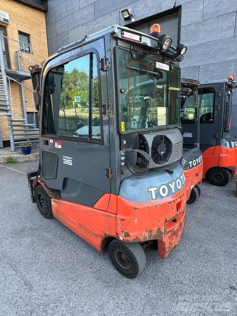 Toyota 8FBMT35 Deichselstapler