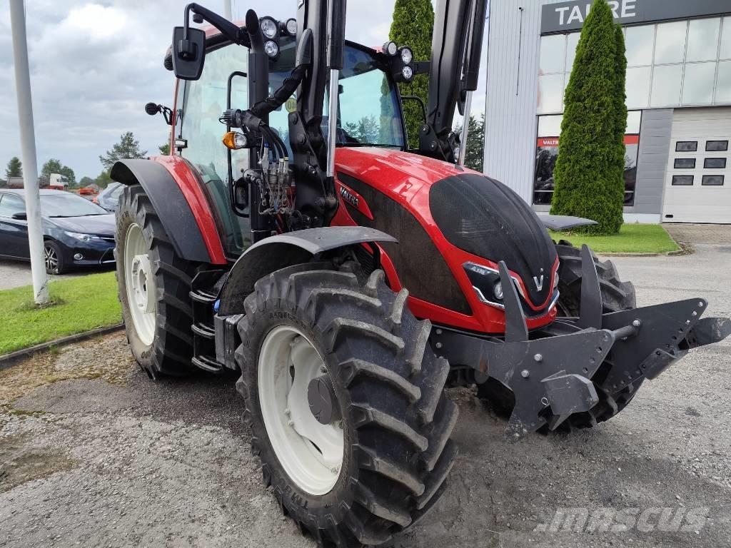 Valtra A 135 Traktoren