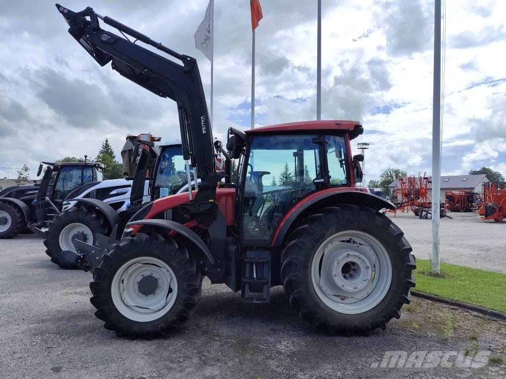 Valtra A 135 Traktoren