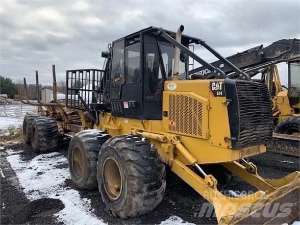 CAT 574 Forwarder