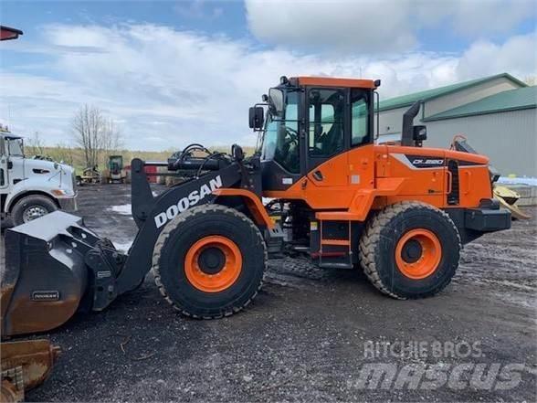 Doosan DL220-5 Radlader