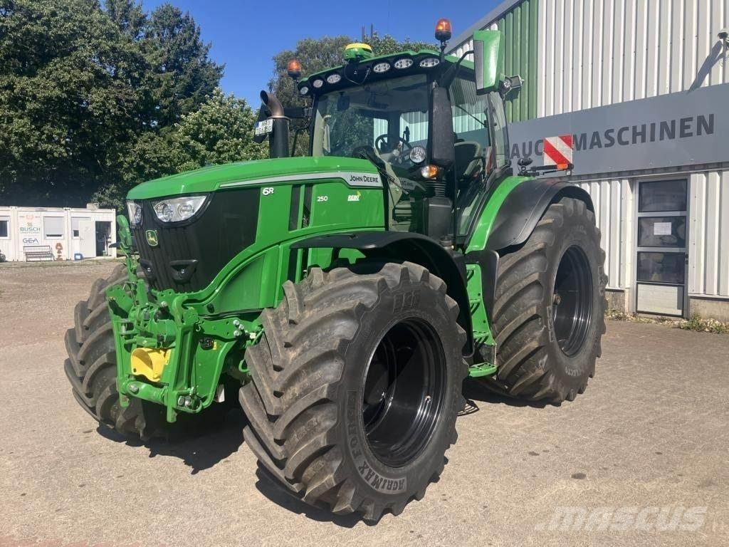 John Deere 6R250 Traktoren