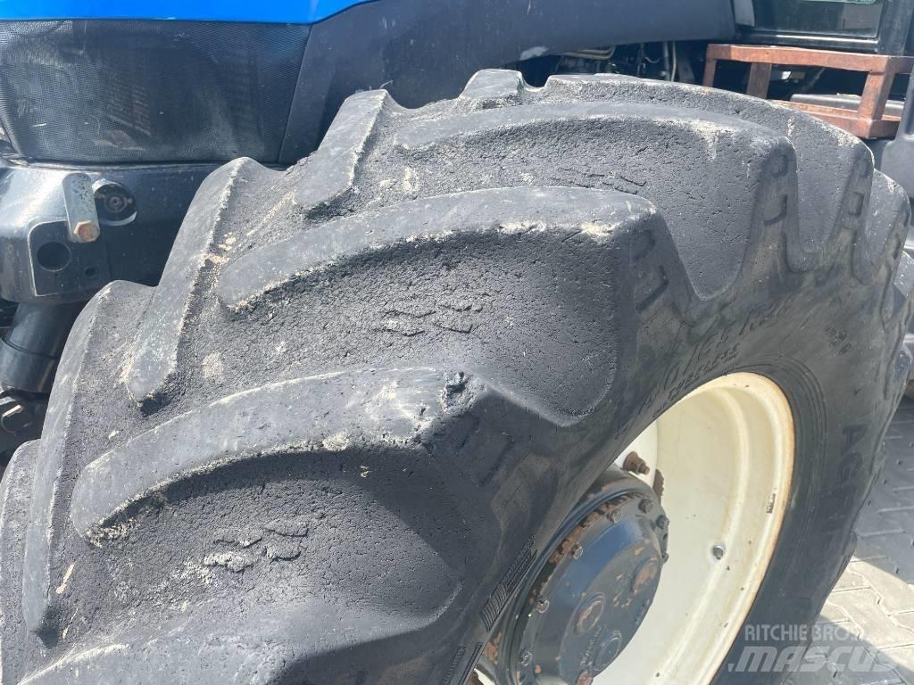 New Holland T 6080 Traktoren