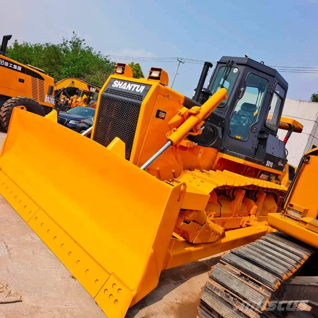 Shantui SD 16 Bulldozer