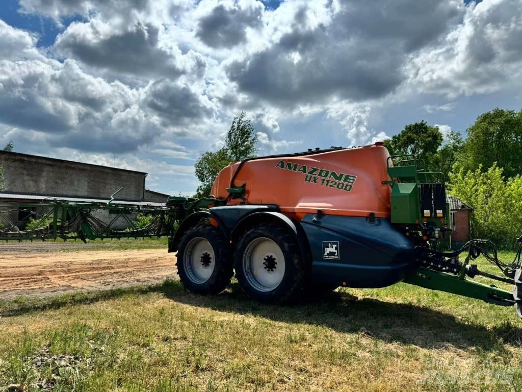 Amazone UX 11200 Anhängespritzen