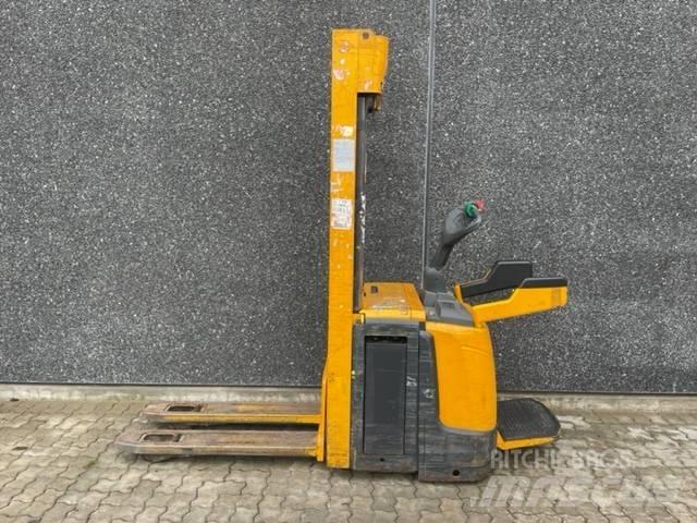 Jungheinrich ERC 216 Selbstfahrstapler