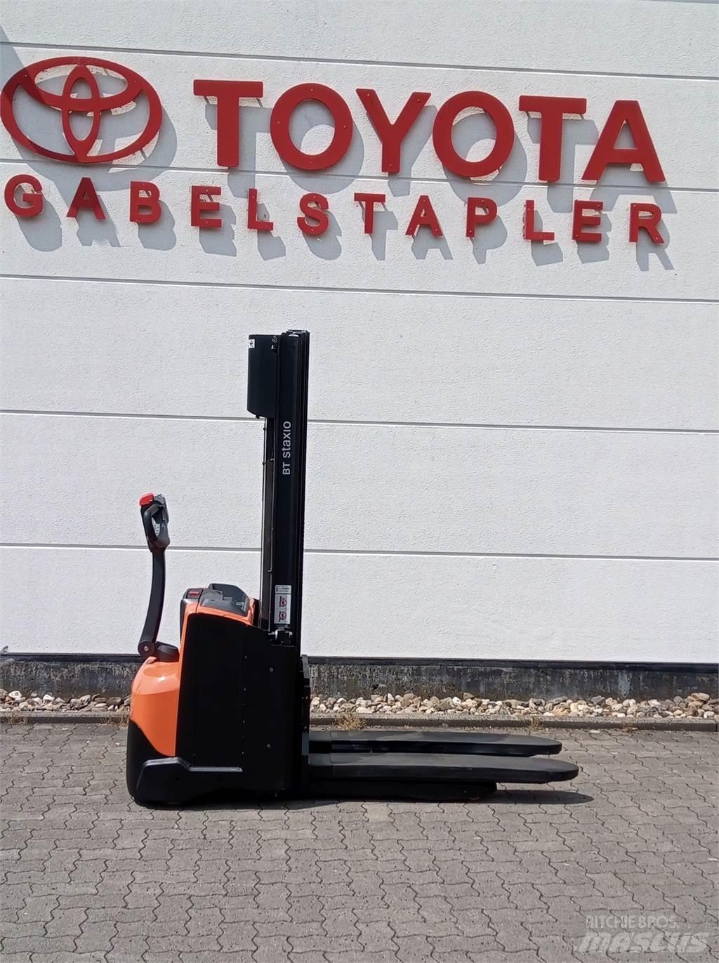 Toyota SWE120L Deichselstapler