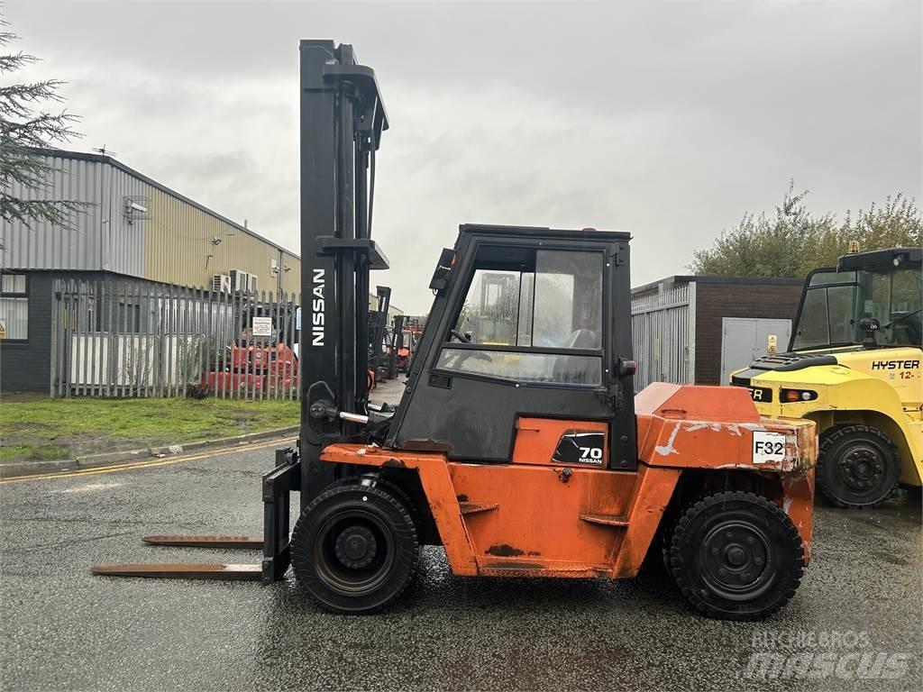 Nissan 20ZVF05H70U Dieselstapler