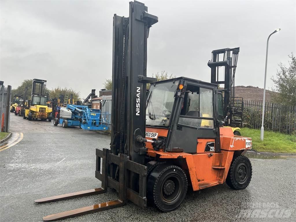 Nissan 20ZVF05H70U Dieselstapler