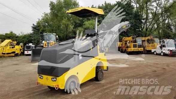 Bomag BM600/15 Asphaltfräsen