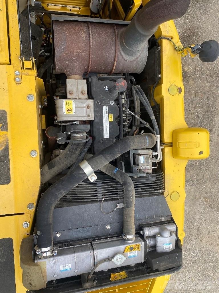 Komatsu PW 148-8 Mobilbagger