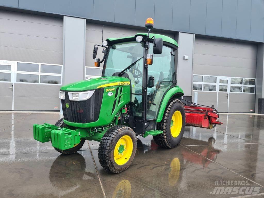 John Deere 3039R Traktoren