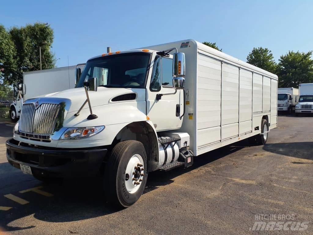International 4300 Getränkewagen
