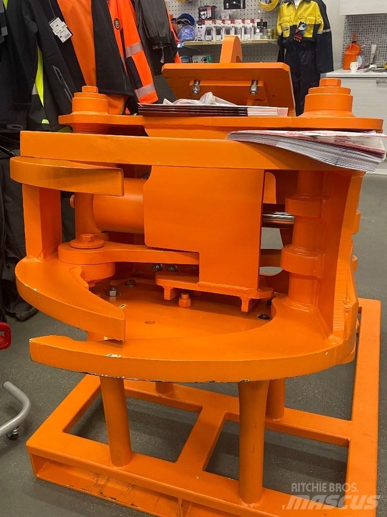 Axer 650 Krane und Lader