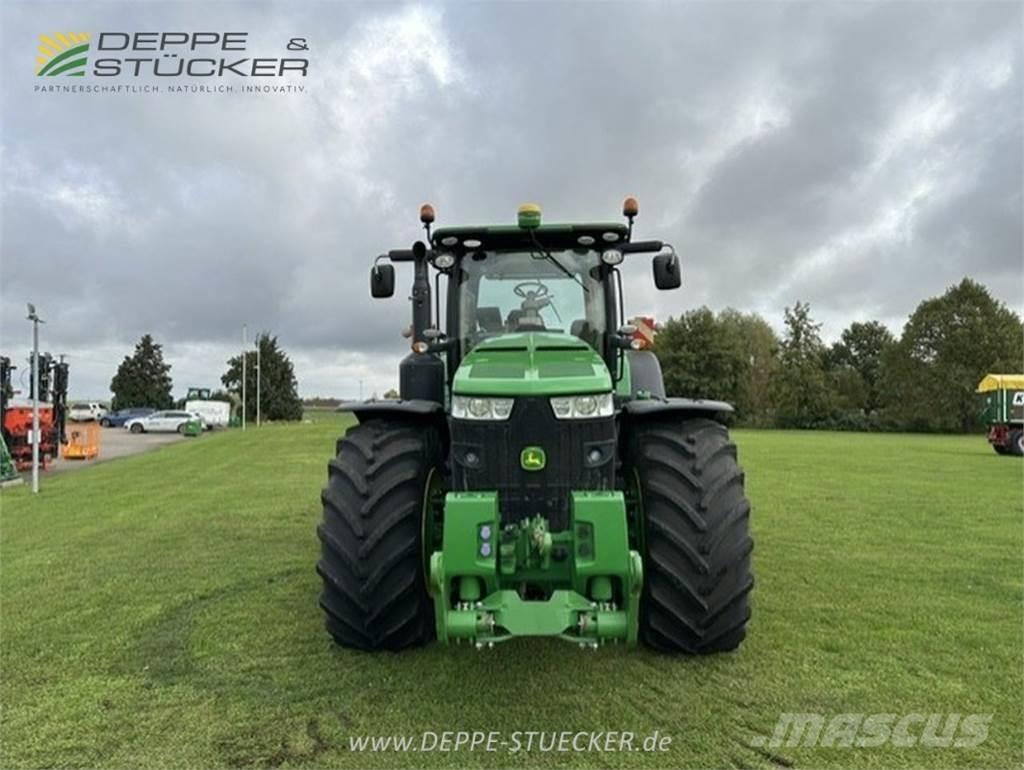 John Deere 8370R Traktoren
