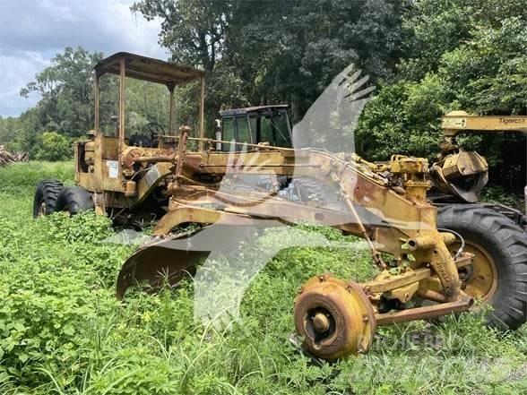 CAT 12D Grader