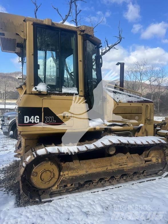 CAT D4G XL Bulldozer