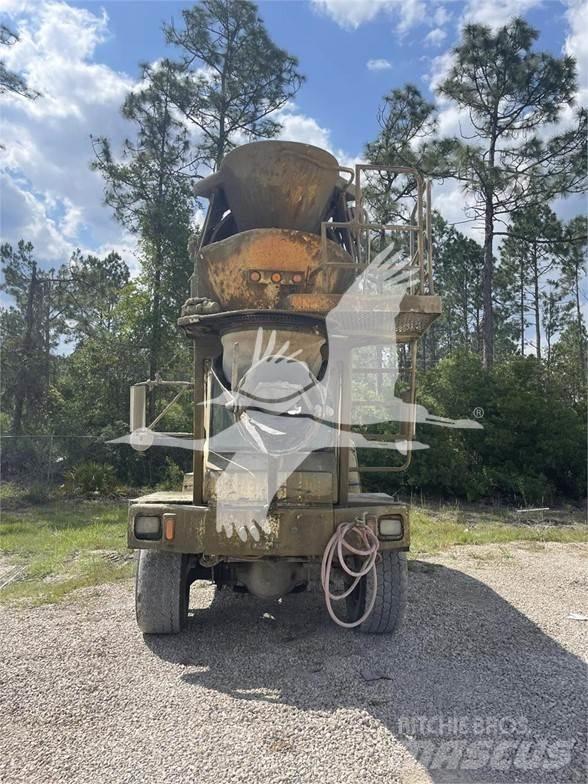 Terex FD6000 Betonmischer