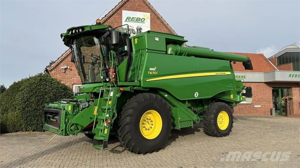 John Deere T660 Mähdrescher