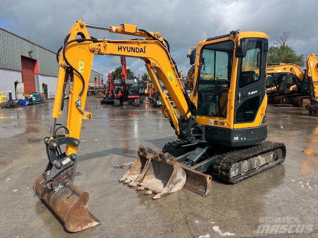 Hyundai R30 Z-9AK Minibagger < 7t