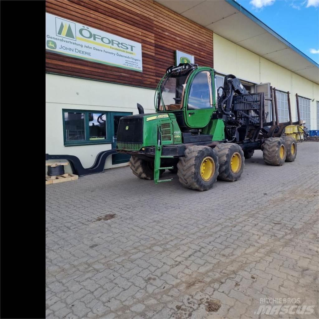 John Deere 1010 E Forwarder