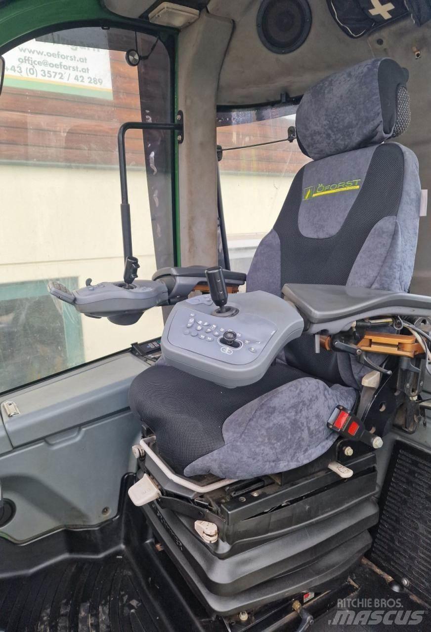 John Deere 1010 E Forwarder