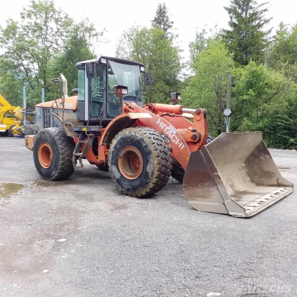 Hitachi ZW 220 Radlader