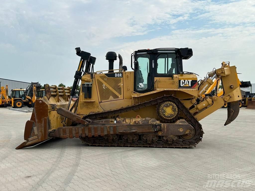 CAT D8R Bulldozer
