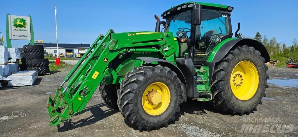 John Deere 6215R Traktoren